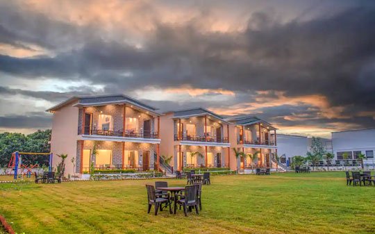 Luxury Hotels & Resorts.